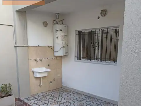 Depto Tipo Casa en Venta de 3 ambientes
