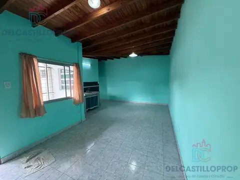 Depto Tipo Casa en Alquiler de 3 ambientes