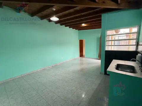 Depto Tipo Casa en Alquiler de 2 dormitorios
