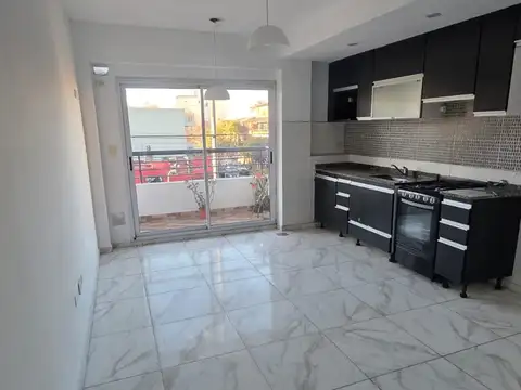 2 AMBIENTES AL FRENTE, MUY LUMINOSO