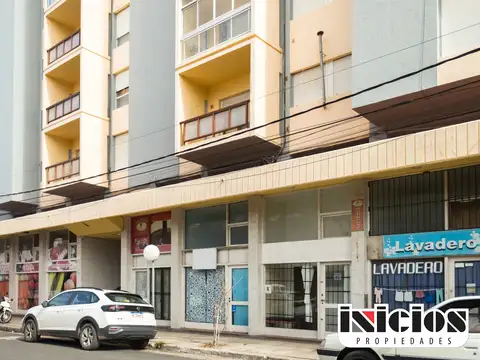 Local en el Zona Centrica - C819