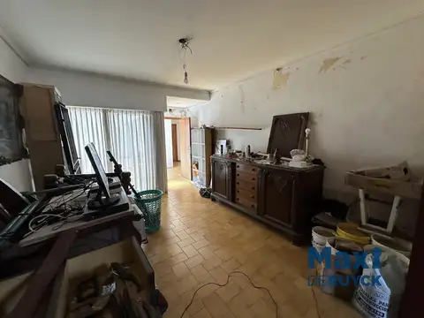 Galppón + 2 departamentos de 3 ambientes