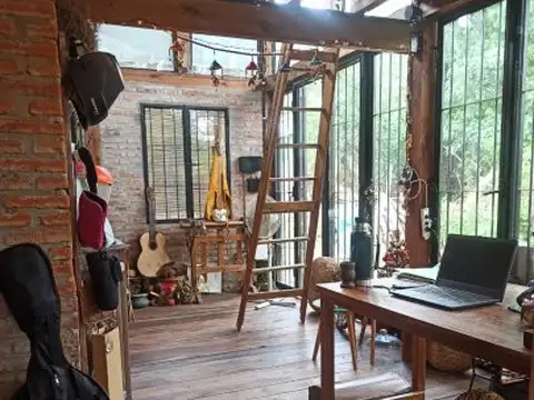 Casa 2 ambientes con 1 baño