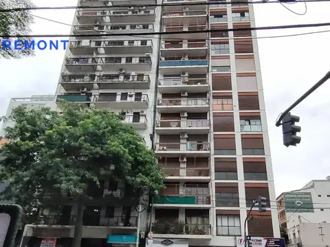 Av. Rivadavia al 3200 - Con Balcón / Balvanera.