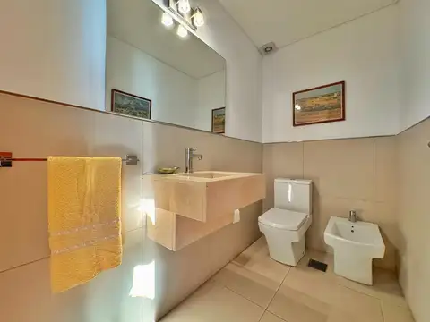 VENTA - Casa en Fisherton