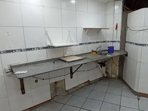 Local en Alquiler en Loma Hermosa, USD 300