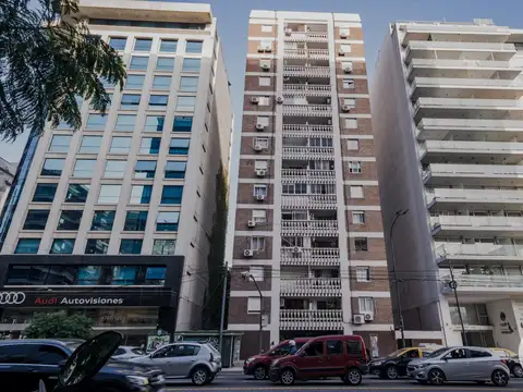 Excelente 3 Amb con gran Patio en Av. Del Libertador 5700