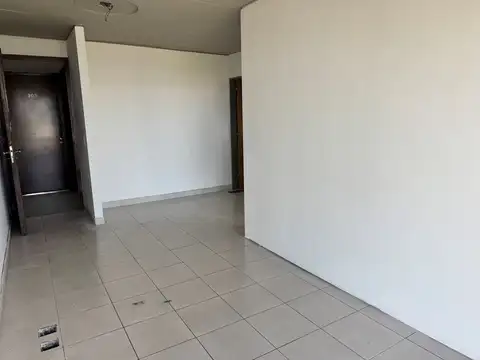 Oficina en Alquiler en Pilar, $ 820.000