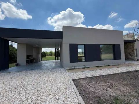 Casa en Barrio Cerrado