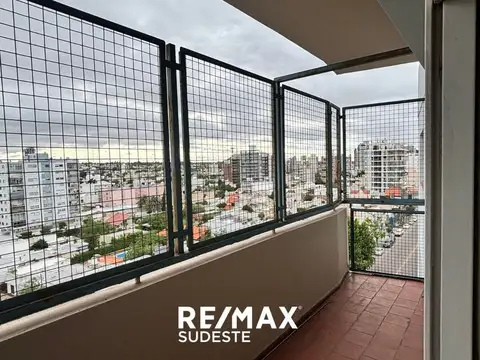Alquiler Departamento en Av. Alem