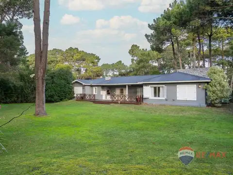 Casa 5 ambientes con 3 baños