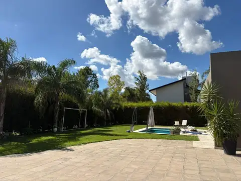 Casa en Venta en Santo Tome, USD 395.000