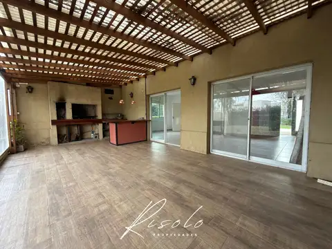 Casa en Venta. 3 dormitorios. Pergola, Parrilla. Oportunidad! Barrio Cerrado, Escobar
