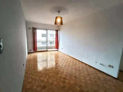 Venta Departamento 3 ambientes al frente con Balcón y Cochera Fija Velez Sarsfield