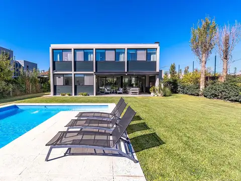 Venta Casa 6 Ambientes en Buenos Aires Golf Club
