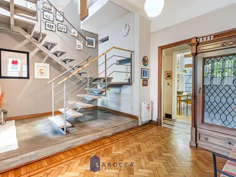 CASA - VENTA - COLEGIALES - 5 AMB - TERRAZA Y PATIO - ESCRITORIO Y PLAYROOM - COCHERA