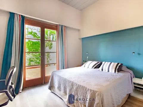 Casa 5 ambientes con 4 baños