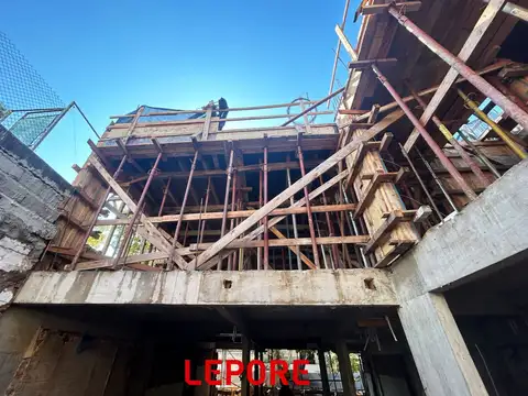 Departamento 4 ambientes con 3 baños