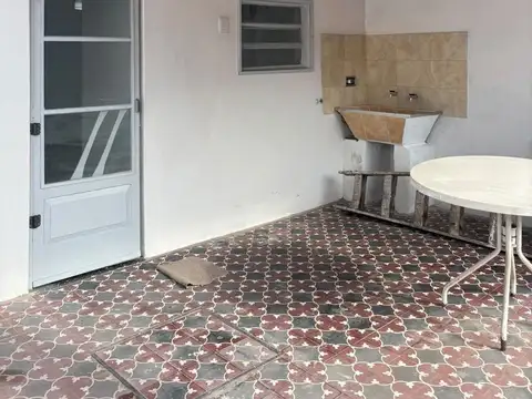 Depto Tipo Casa en Venta con 1 cocheras