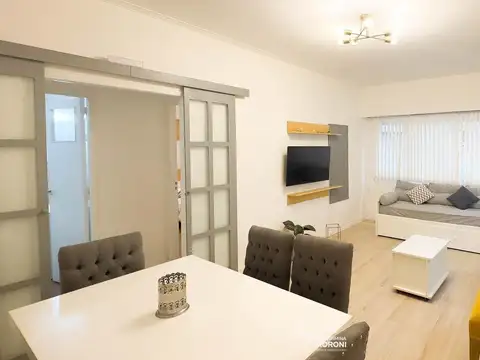 Departamento de 2 ambientes interno, frente a Plaza Colón, a una cuadra de la costa, Mar del Plata