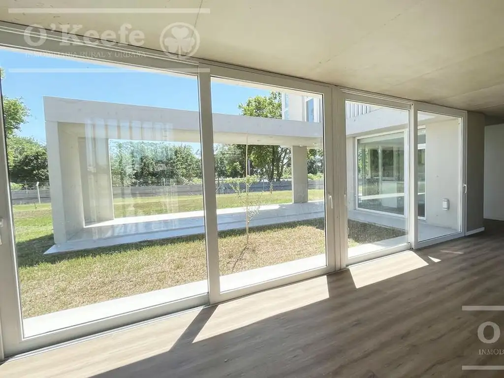 Casa en Venta - 3 dormitorios - USD 430.000