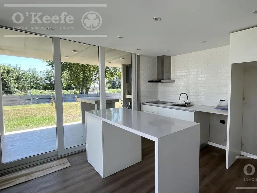 Casa - 150  m² Cubierta | 3 dormitorios | A Estrenar | 2 baños | 4 ambientes | 1 toilette