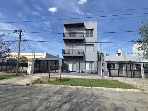 O Higgins 457 , Piso 2