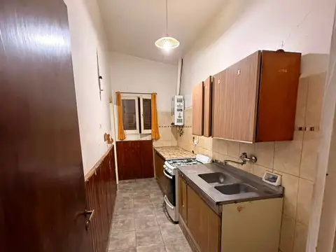 Se vende casa a metros de Av Acosta Villafañez