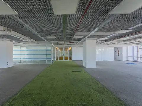 Oficina en Alquiler al Este