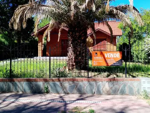 2 casas + quincho convertible (4×8 m) – Barrio Rincón