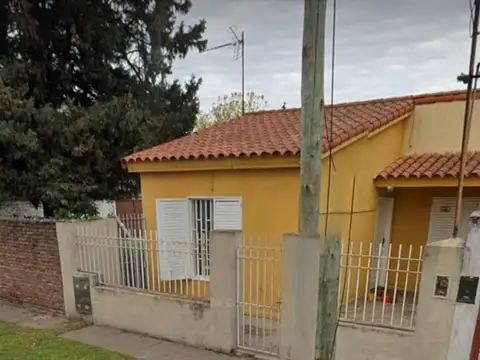 VENTA CASA HURLINGHAM 4 AMBIENTES APTO CREDITO