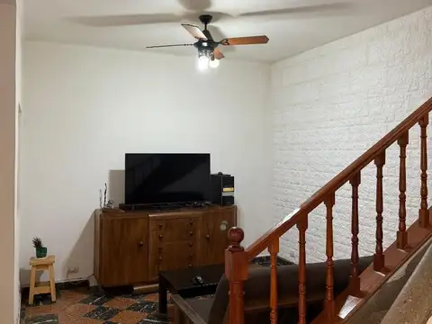 Depto Tipo Casa en Venta 35 años