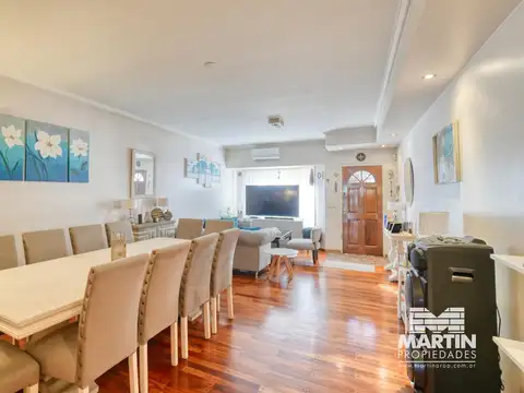 Casa 5 ambientes con 3 baños