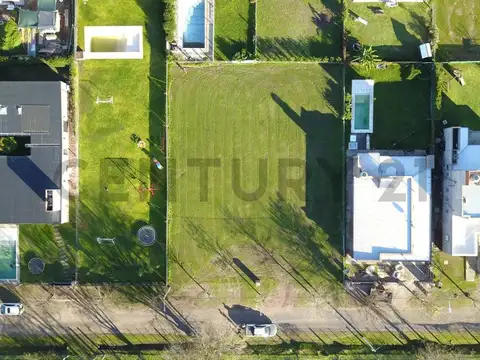 Los Tilos 200, Piso 0