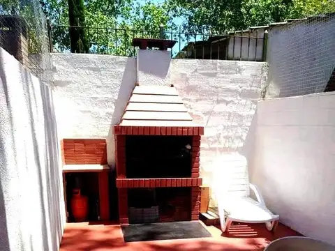 Casa en Venta - 3 Dormitorios 1 Baño - 87mts - Costa Azul