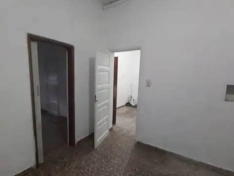 Casa en Alquiler con 1 cochera