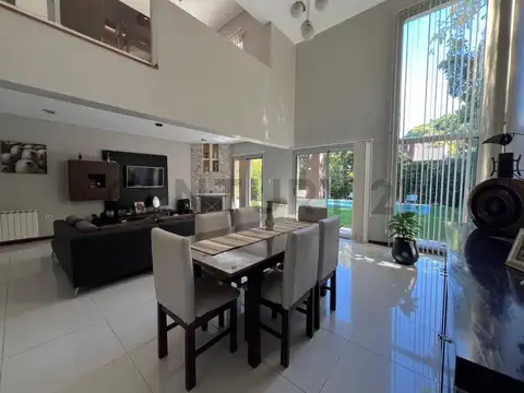 Casa en Venta en Club El Carmen, USD 440.000