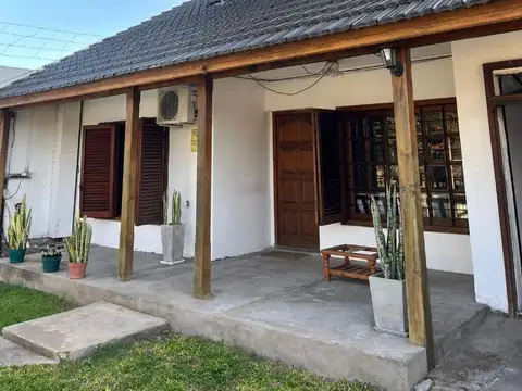 Casa 6 ambientes con 3 baños