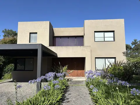 Casa en venta en Estancias del Río, Estancias del Pilar, GBA Norte - 5 Ambientes