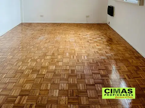ALQUILER MONOAMBIENTE MUY LUMINOSO EN LA MEJOR UBICACION