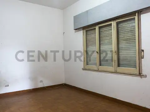 OPORTUNIDAD VENTA CASA 3 AMBIENTES CON TERRAZA EN BANFIELD