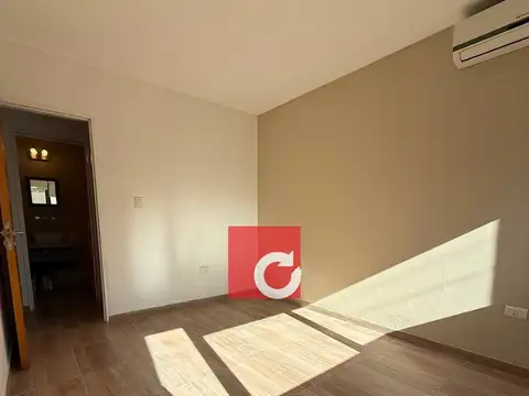Casa 6 ambientes con 3 baños