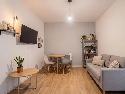Venta Departamento 2 Ambientes con Patio en Boedo