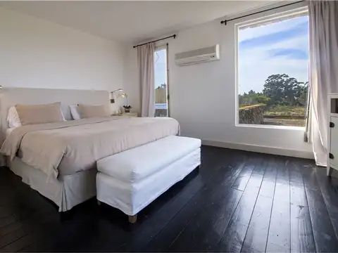 Casa en Alquiler Temporal con 6 cocheras