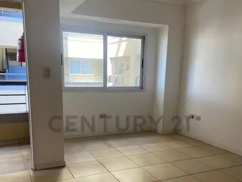 Venta Departamento 2 ambientes con balcón - Piñeyro, Avellaneda.