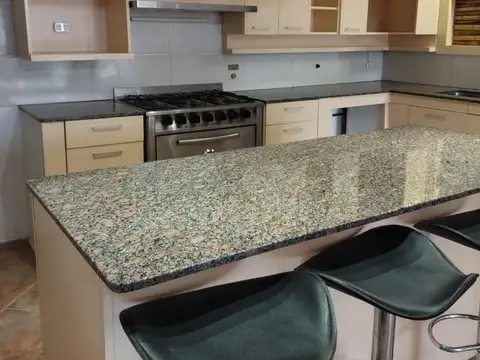 Depto Tipo Casa en Alquiler en Mar del Plata, $ 700.000