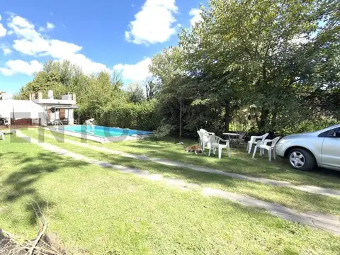 CASA QUINTA CON DOS DORMITORIOS Y PILETA - VENADO TUERTO