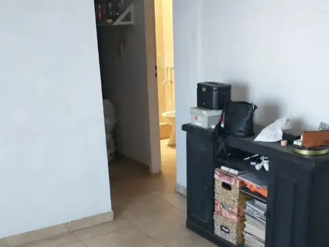 Departamento en Castelar, R Saenz Peña