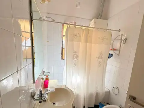 Depto Tipo Casa en Venta 40 años