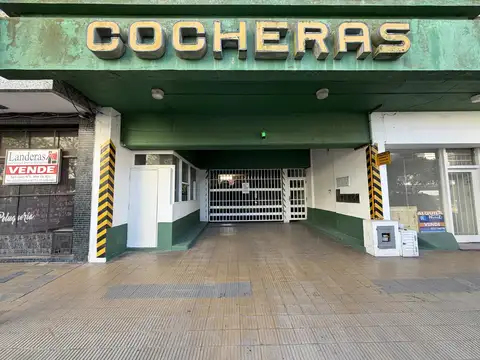 Cochera en Venta para coche grande